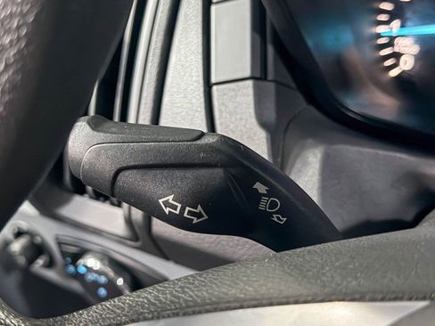 Used 2019 Ford Transit 250 130 Low Roof image 21