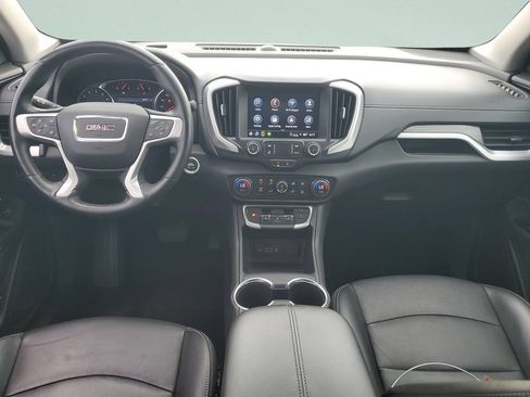 Used 2024 GMC Terrain SLT FWD image 11