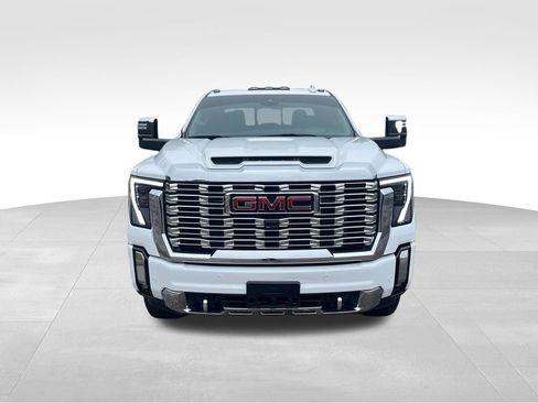 Used 2024 GMC Sierra 2500 Denali w/ Denali Reserve Package AWD/4WD image 8