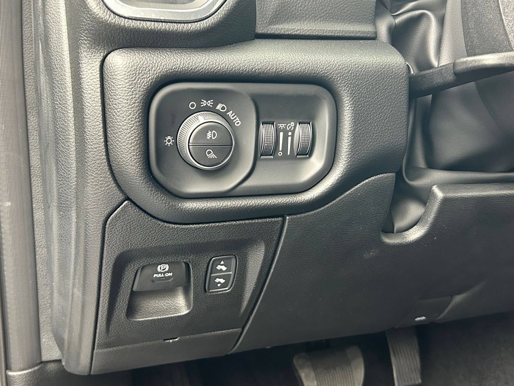Used 2026 RAM 1500 Laramie w/ Night Edition AWD/4WD image 14
