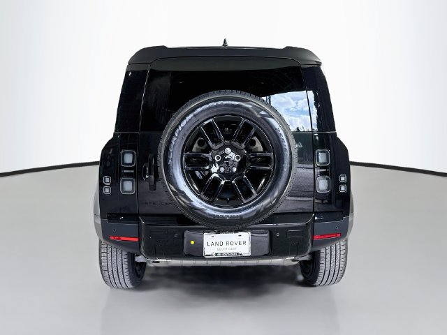 New 2026 Land Rover Defender 110 S AWD/4WD image 6