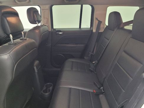 Used 2015 Jeep Patriot High Altitude AWD/4WD image 18