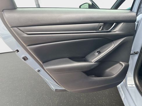 Used 2022 Honda Accord Sport image 10