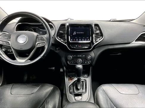 Used 2020 Jeep Cherokee Limited image 18