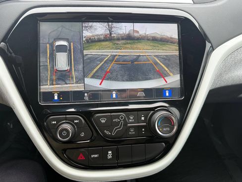 Used 2021 Chevrolet Bolt Premier w/ Infotainment Package image 12