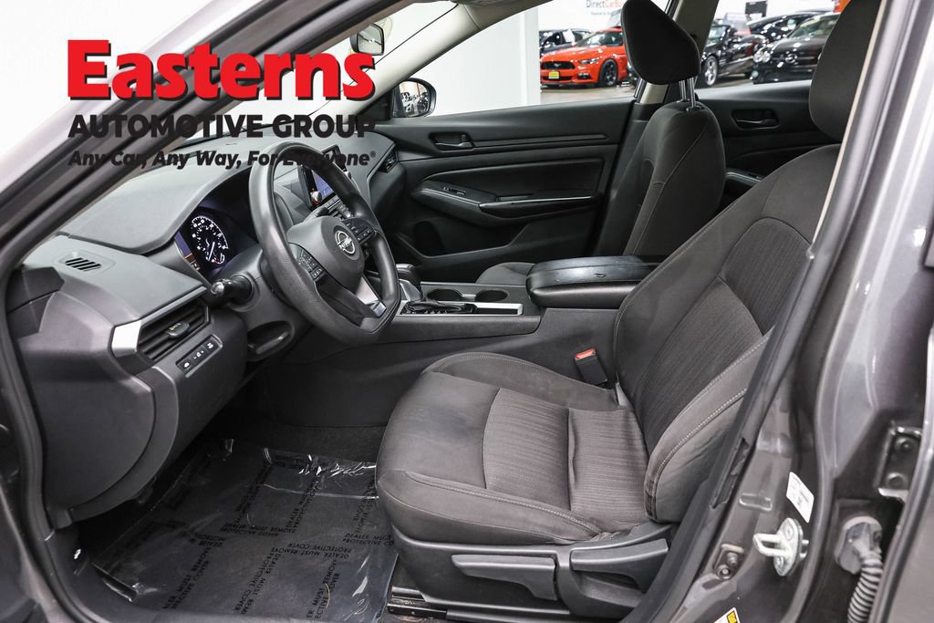 Used 2023 Nissan Altima 2.5 S FWD image 14