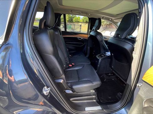 Used 2023 Volvo XC90 T8 Core image 30