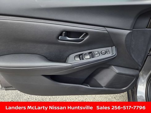 Used 2025 Nissan Sentra S FWD image 20