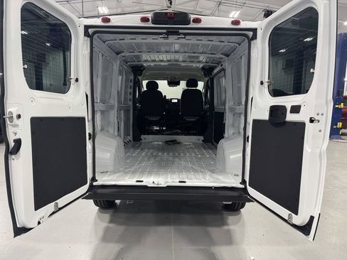 New 2025 RAM ProMaster 3500 FWD image 8