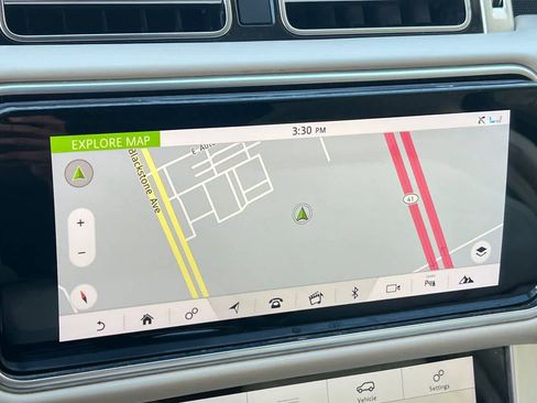 Used 2019 Land Rover Range Rover HSE image 21