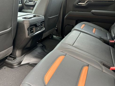 Certified 2025 GMC Sierra 1500 AT4 image 13