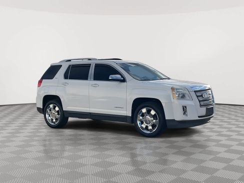 Used 2010 GMC Terrain SLT image 2