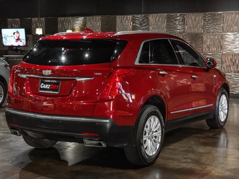 Used 2019 Cadillac XT5 FWD image 7