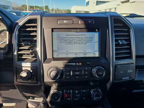 Used 2019 Ford F150 XLT w/ Equipment Group 302A Luxury image 24