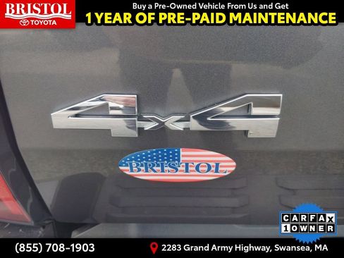 Used 2022 Toyota Tundra SR5 w/ SR5 Convenience Package image 34