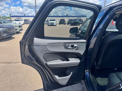 Used 2024 Volvo XC60 T8 Ultimate w/ Protection Package Premier AWD/4WD image 16