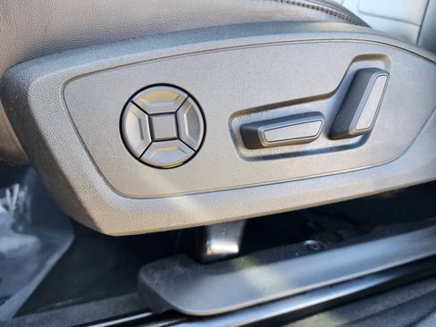 Used 2025 Audi Q3 2.0T Premium image 12