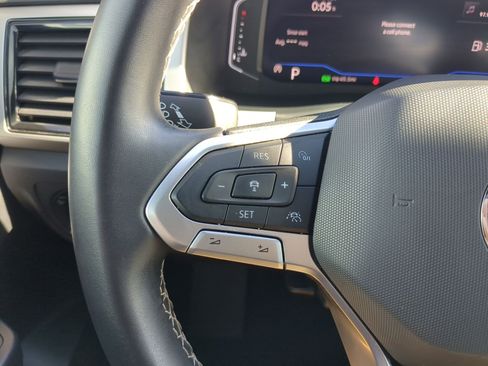 Used 2021 Volkswagen Atlas Cross Sport SEL image 19