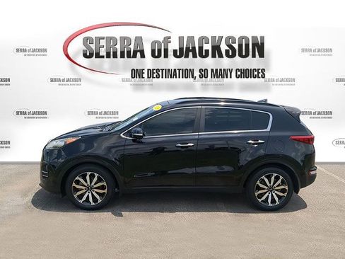 Used 2018 Kia Sportage EX w/ EX Technology Package FWD image 5