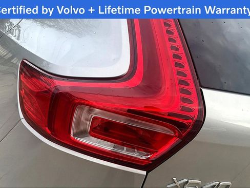 Certified 2025 Volvo XC40 B5 Core image 39