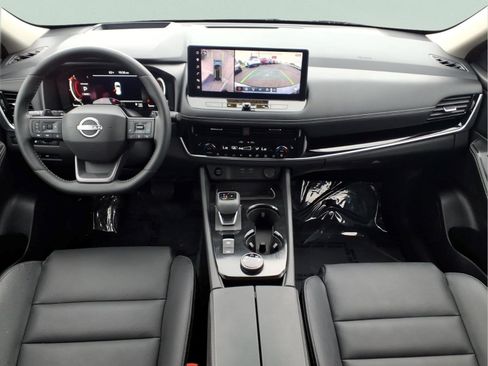 Certified 2025 Nissan Rogue SL w/ Tech Package AWD/4WD image 14