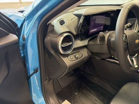 New 2026 Chevrolet Trax LT w/ Driver Confidence Package FWD image 12