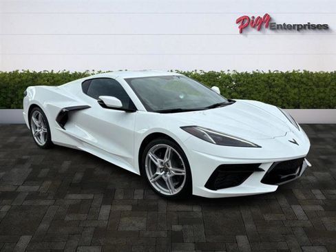 Used 2022 Chevrolet Corvette Stingray Coupe w/ 1LT image 5