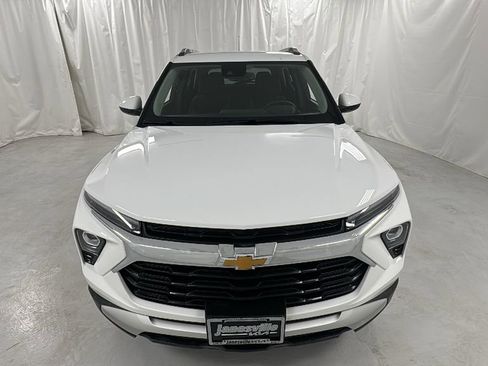 Used 2024 Chevrolet TrailBlazer LT w/ Convenience Package image 8