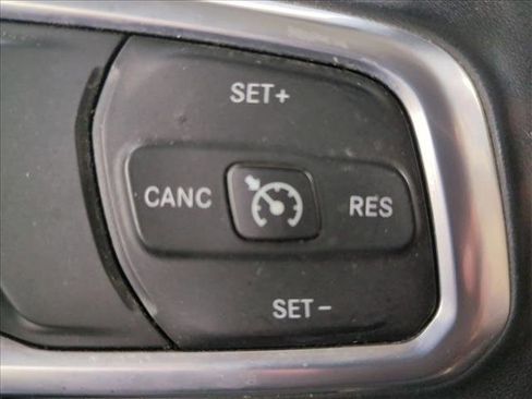 Used 2018 Jeep Wrangler Unlimited Rubicon image 14