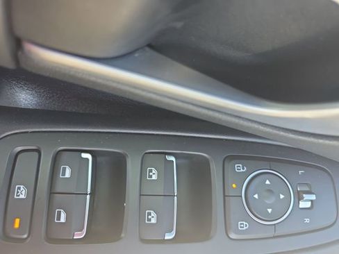 Used 2025 Hyundai Sonata SEL FWD image 27