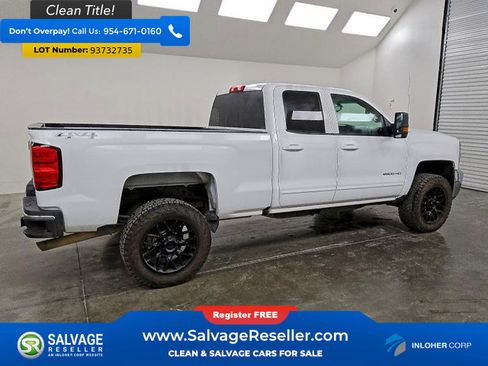 Used 2017 Chevrolet Silverado 2500 LT AWD/4WD image 4