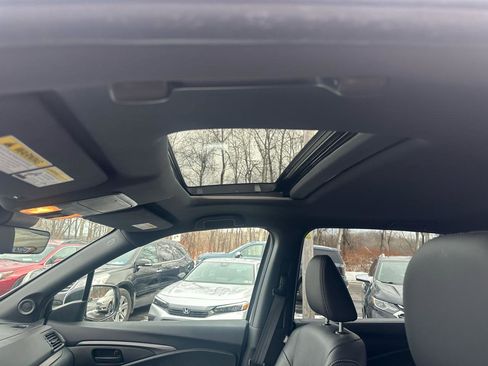 Used 2023 Honda Passport EX-L image 12