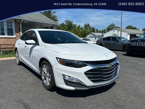 Used 2019 Chevrolet Malibu LT FWD image 3