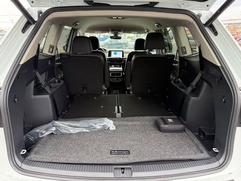 New 2026 Volkswagen Atlas SE image 16