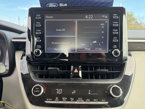 Used 2020 Toyota Corolla LE image 25