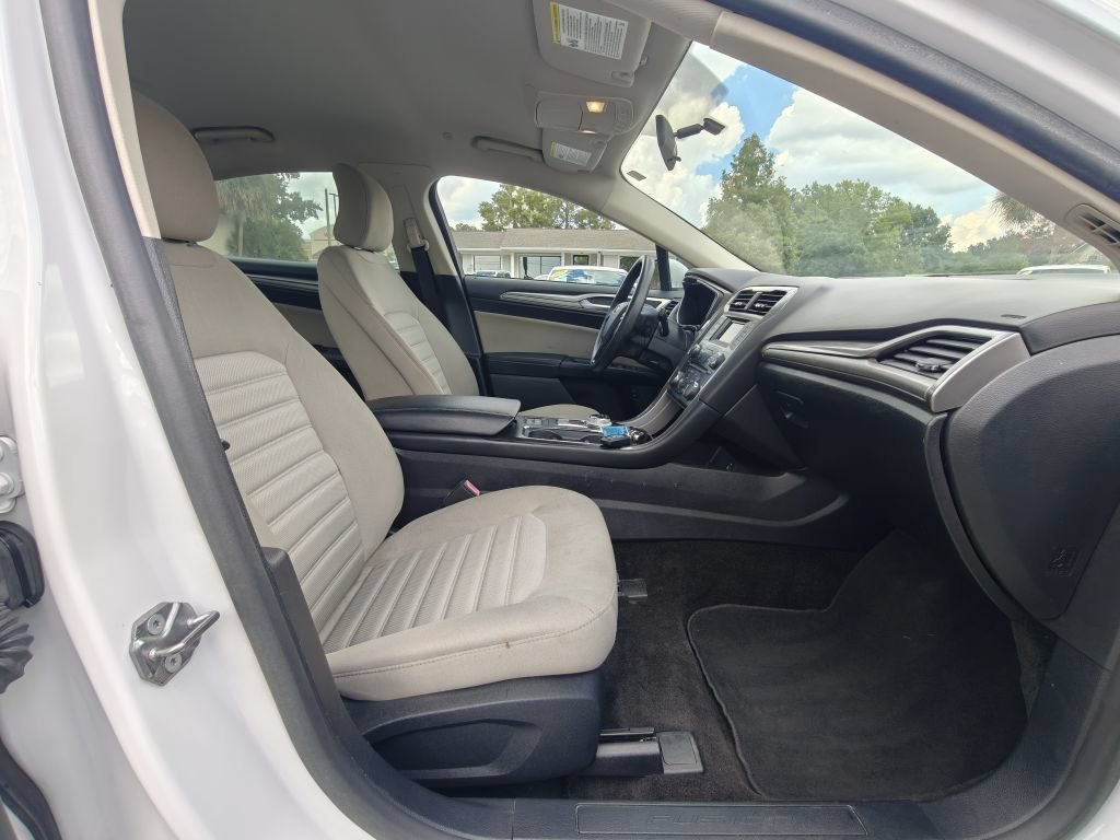 Used 2018 Ford Fusion S FWD image 35