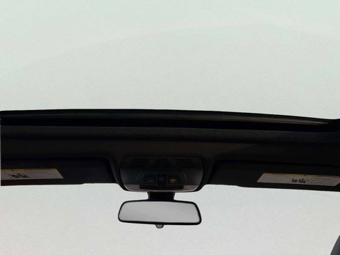 Used 2018 BMW 330e 330e iPerformance 4dr Sedan image 30