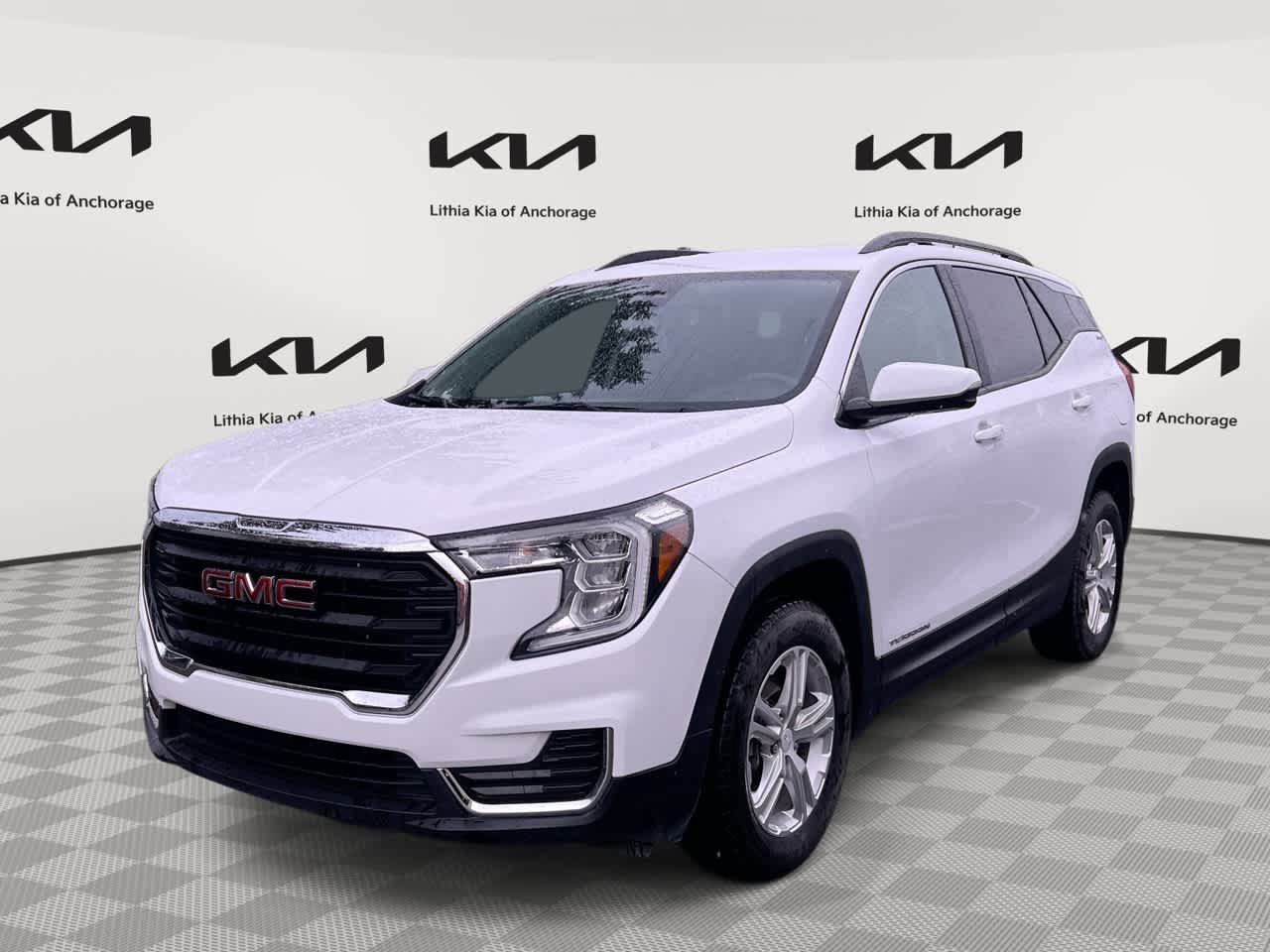 Used 2023 GMC Terrain SLE w/ Driver Convenience Package AWD/4WD image 1