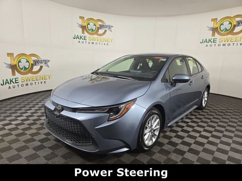 Used 2021 Toyota Corolla LE image 4