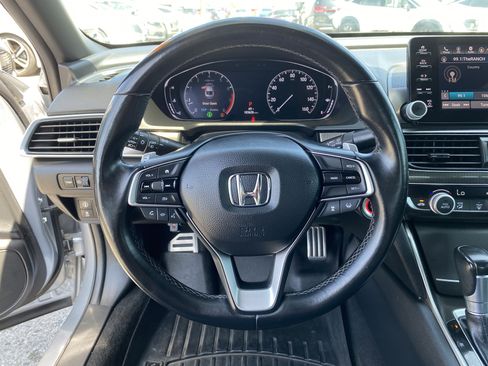 Used 2018 Honda Accord Sport image 10