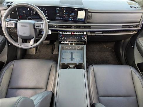 Used 2025 Hyundai Santa Fe Calligraphy w/ Tow & Go Package image 17