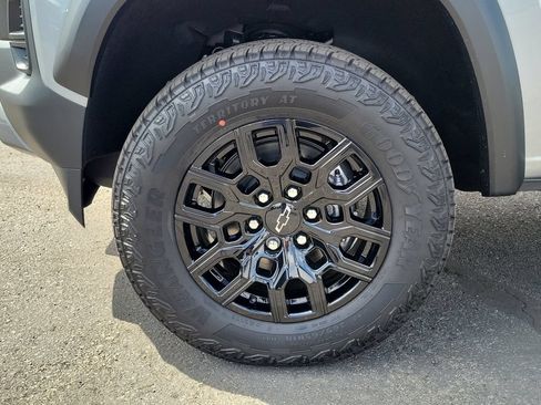 Used 2026 Chevrolet Colorado Trail Boss AWD/4WD image 23