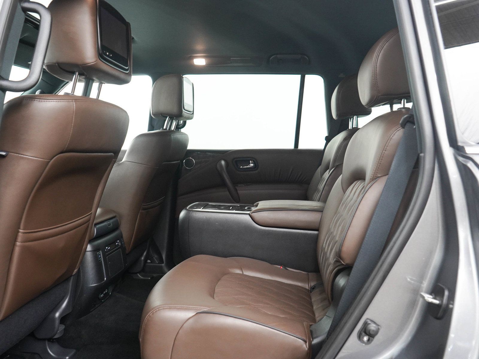 Used 2022 Nissan Armada Platinum w/ Captain's Chairs Package AWD/4WD image 16