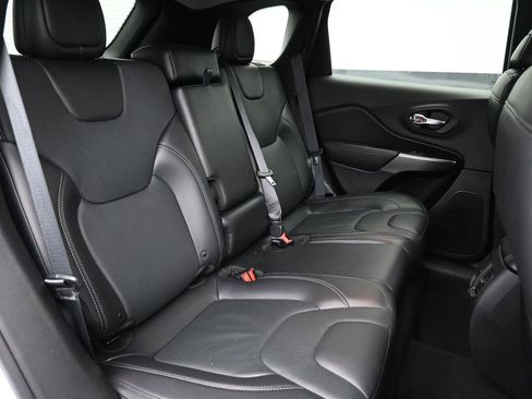 Used 2019 Jeep Cherokee Limited w/ Trailer Tow Group image 24