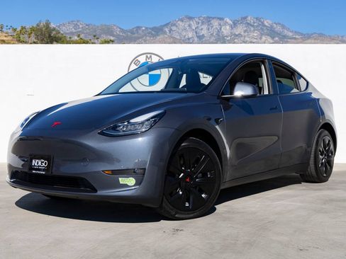 Used 2023 Tesla Model Y Long Range AWD/4WD image 8