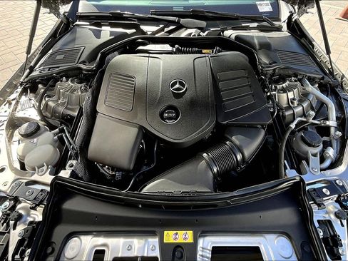 Used 2024 Mercedes-Benz C 300 Sedan image 10