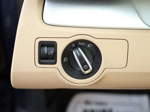 Used 2013 Volkswagen CC R-Line image 19