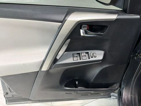 Used 2016 Toyota RAV4 XLE FWD image 6