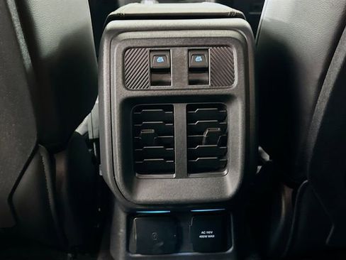 New 2026 Ford Bronco Badlands image 25