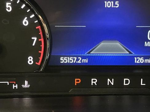 Used 2023 Ford Explorer XLT AWD/4WD image 6